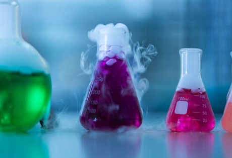 What Factors Should You Consider When Selecting Chemical Raw Materials Distributors-_1.jpg