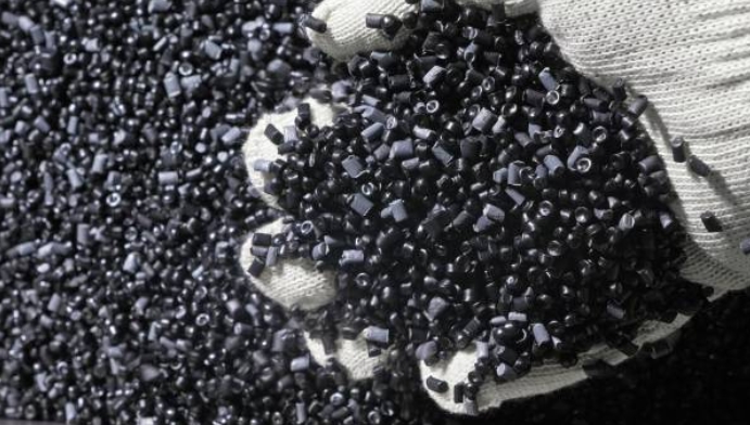 How To Choose The Right Chemical Raw Materials for Manufacturing-_1